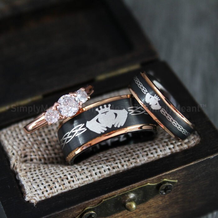 Claddagh Rings, Claddagh Couple Wedding Bands, Couple Ring Set - Image 1